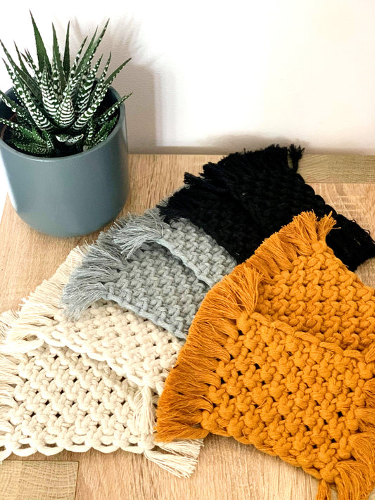 Mug Rugs image 0